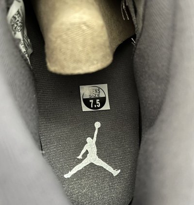 Air Jordan 11 Retro Cool Grey 2021 CT8012-005 Size 7 5