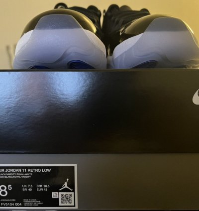 Air Jordan 11 Retro Low Space Jam size 8 5 Nike XI