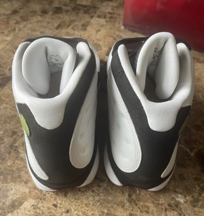 Air Jordan 13 10 countdown pack