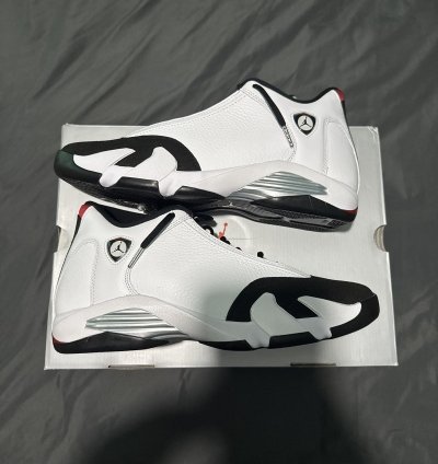 Air Jordan 14 Retro Black Toe