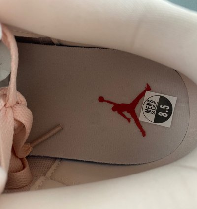 Air Jordan 3 Retro Valentine's Day - HJ0178-600