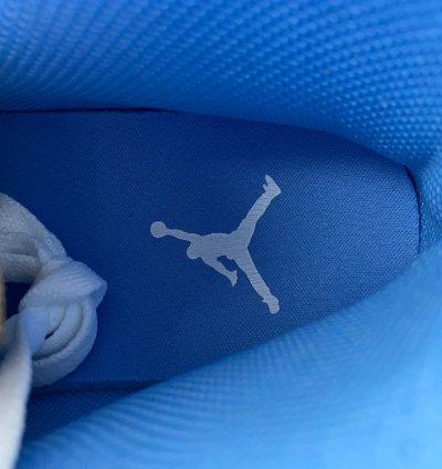 Air Jordan 1 Mid Legend Blue - FZ2142-114