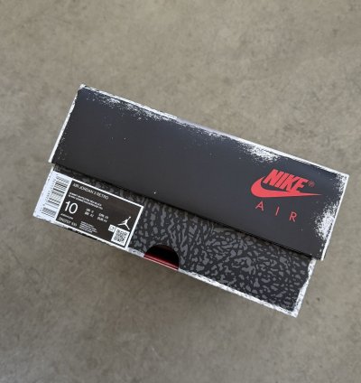 Air Jordan 3 Reimagined White Cement Sz 10 (2023)