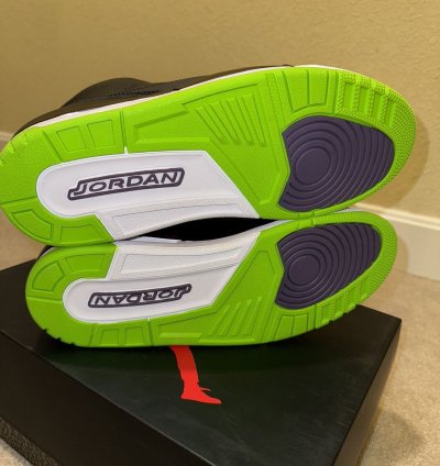 Air Jordan 3 Retro Joker 2013