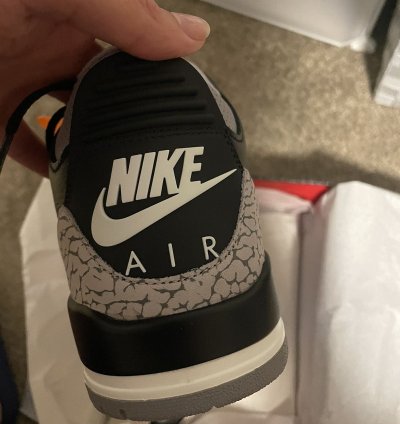 Air Jordan 3 Retro OG Black Cement 2024