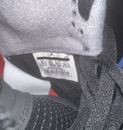 Air Jordan 4 OG Bred 2019