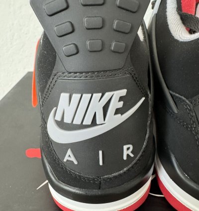 Air Jordan 4 Retro - Bred 2019 Size 9