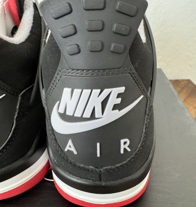 Air Jordan 4 Retro - Bred 2019 Size 9