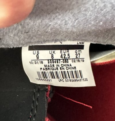 Air Jordan 4 Retro - Bred 2019 Size 9