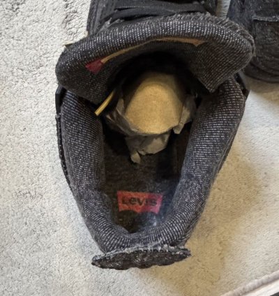 Air Jordan 4 Retro Levi NRG Black