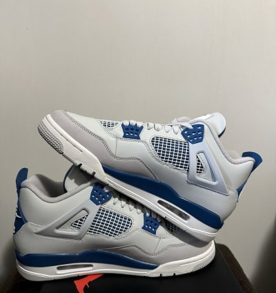 Air Jordan 4 retro military blue