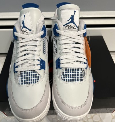Air Jordan 4 Retro Military Blue size 10 5