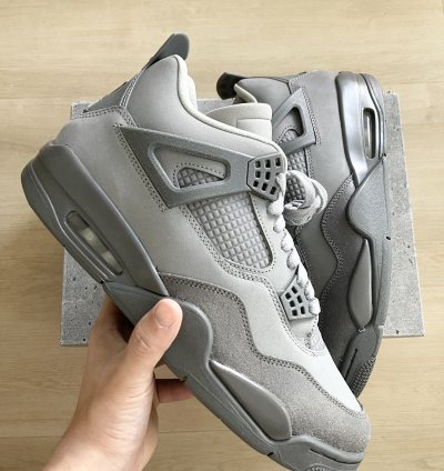 Air Jordan 4 Retro SE Wet Cement