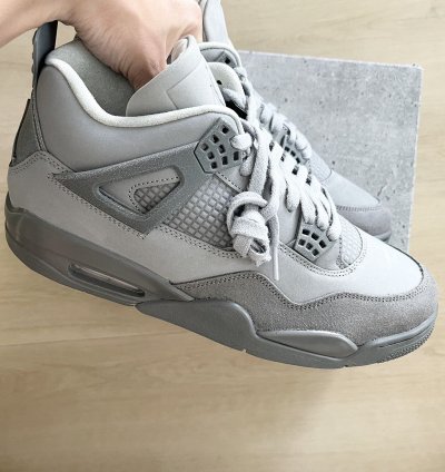 Air Jordan 4 Retro SE Wet Cement