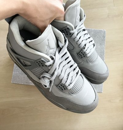 Air Jordan 4 Retro SE Wet Cement