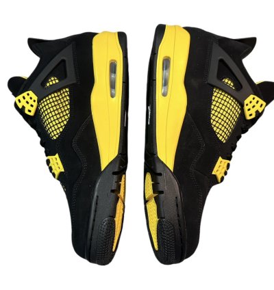 Air Jordan 4 Retro Thunder 2023