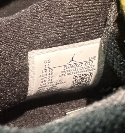 Air Jordan 4 Retro Thunder 2023