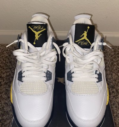 Air Jordan 4 Retro Tour Yellow
