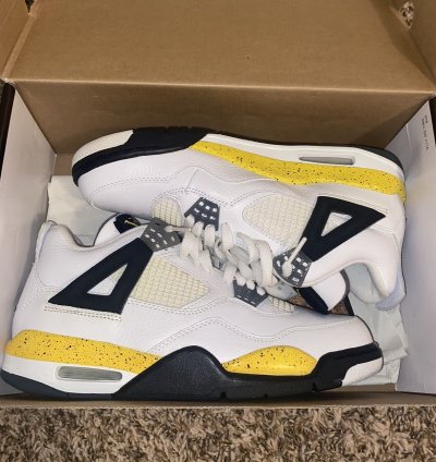 Air Jordan 4 Retro Tour Yellow
