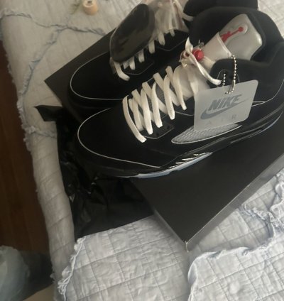 Air Jordan 5 Black Metallic Reimagined