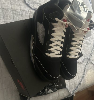 Air Jordan 5 Black Metallic Reimagined
