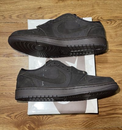 Air Jordan Retro 1 Low Travis Scott Velvet Brown size 9 Men