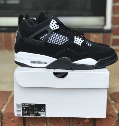 Air Jordan Retro 4 White Thunder Size 11