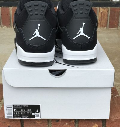 Air Jordan Retro 4 White Thunder Size 11