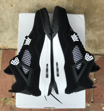 Air Jordan Retro 4 White Thunder Size 11