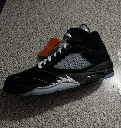 Air Jordan retro 5 Metallic Reimagined