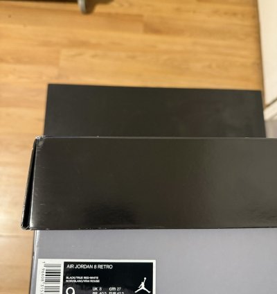 AIR JORDAN RETRO 8
