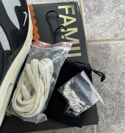 Air max 1 patta waves black metallic size 9 5