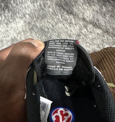 BRAND NEW TRAVIS SCOTT OLIVES