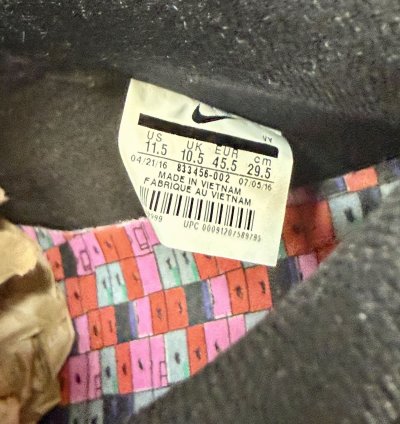 DEADSTOCK- Nike SB Dunk High Black Purple Box Size 11 5