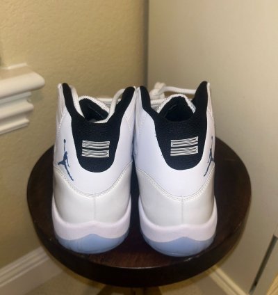 DS Jordan 11 Retro Legend Blue