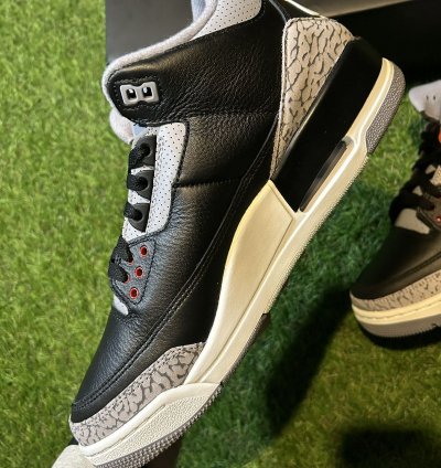 DS Jordan 3 Black Cement 2024
