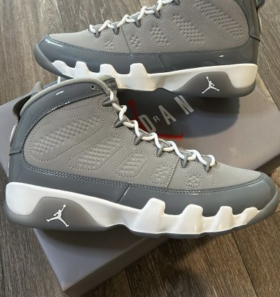 DS Jordan 9 Cool Grey