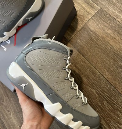 DS Jordan 9 Cool Grey