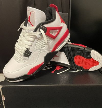 DS Size 10 - Nike Air Jordan Retro 4 Red Cement