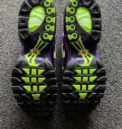 Fireberry Retro 2024 Nike Air Max Plus TN