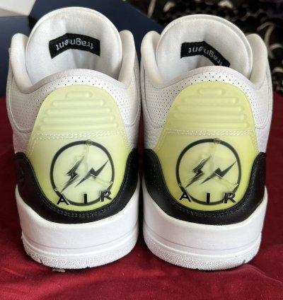 Fragment Jordan 3