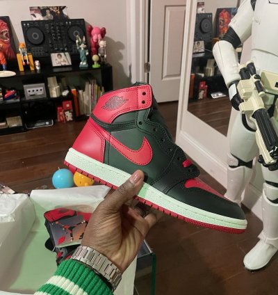 JORDAN 1 HIGH 85 BRED