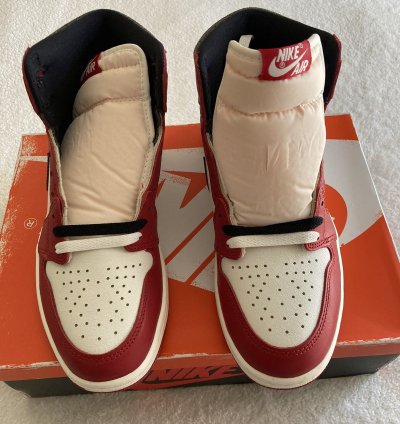 Jordan 1 High OG Chicago Lost and Found