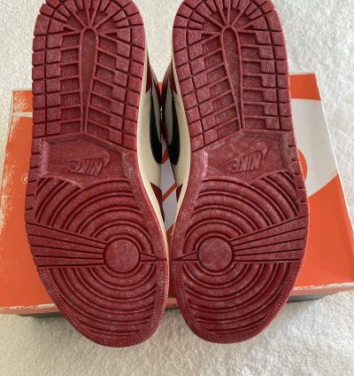 Jordan 1 High OG Chicago Lost and Found