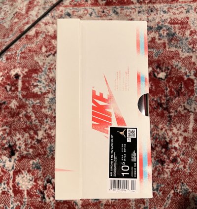 Jordan 1 Low OG SP Rookie Card - Away