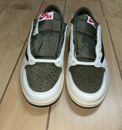Jordan 1 Low Travis Scott Medium Olive