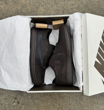 Jordan 1 Low Velvet Brown