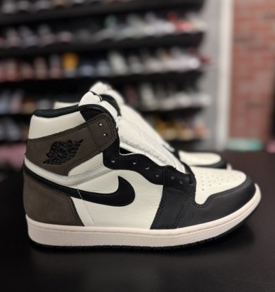 Jordan 1 Mocha High (555088-105) Size 9 5 (NEW) NO BOX