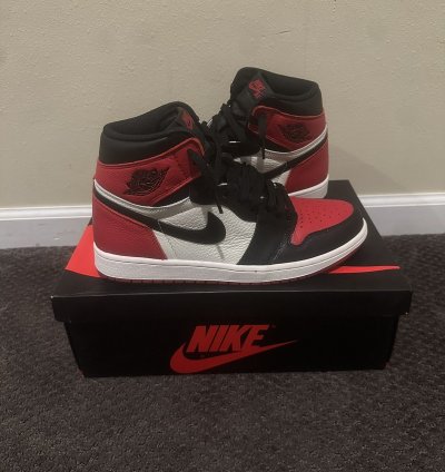 Jordan 1 Retro High Bred Toe