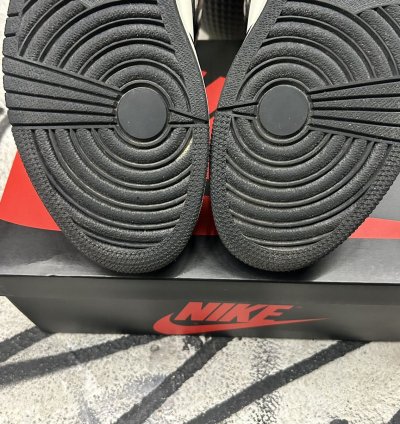 Jordan 1 Retro High Dark Mocha (2020)